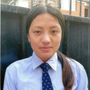 Nepálská vysokoškolačka Rahel Tamang k dálkové adopci.