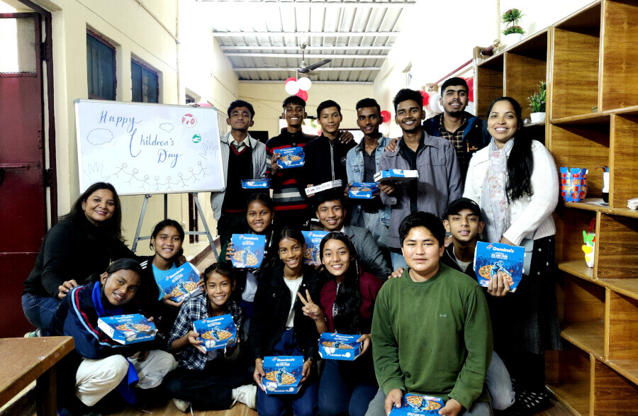 Terénní duchovní pracovnice Soňa uspořádala pro děti v Indii báječný program na Den dětí.