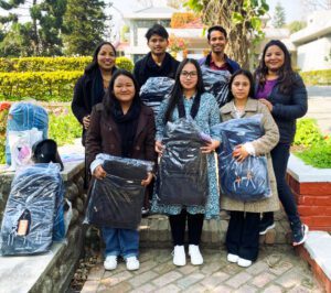 Velké zavazadlo dostali také studenti biblických škol v Dehradunu.
