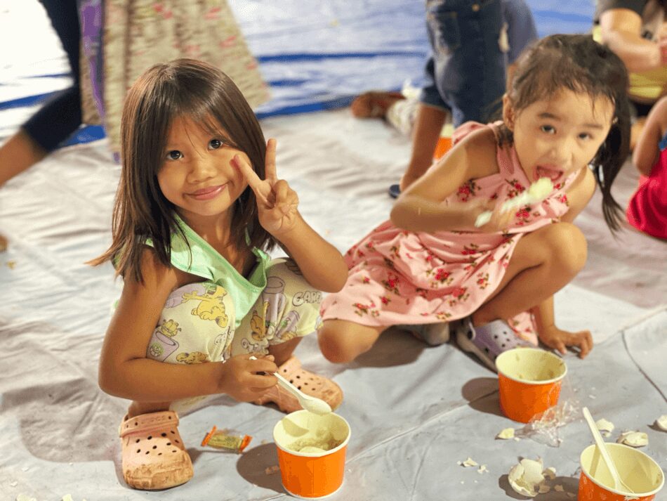 Děkujeme, že dětem na Filipínách přispíváte na vajíčka.