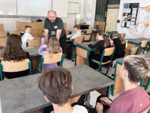 V téhle třídě si dneska povídají o tom, jak zvládnout těžkosti.