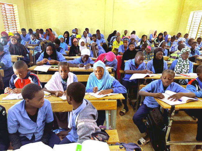 Škola Dobré zprávy v Bobo-Dioulasso je otevřená pro všechny potřebné děti.