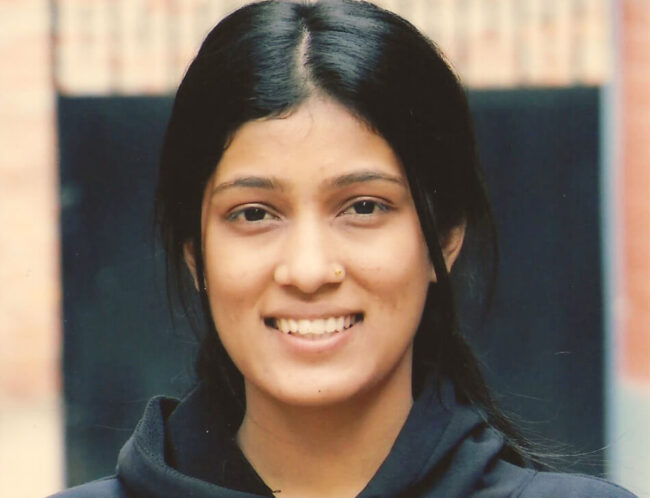 Susmita vystudovala díky adopci dětí na dálku. Susmita vystudovala díky adopci dětí na dálku.
